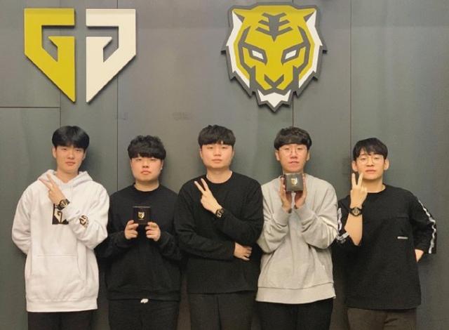 20岁抖音网红的终极目标打进NBA